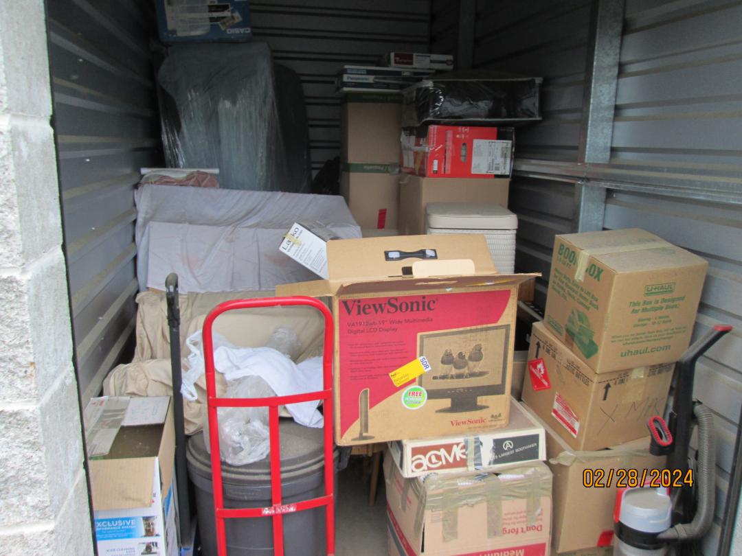 Storage Unit Auction in Albany, OR at UStore Self Storage Albany ends on 15th March, 2024 1212 PM